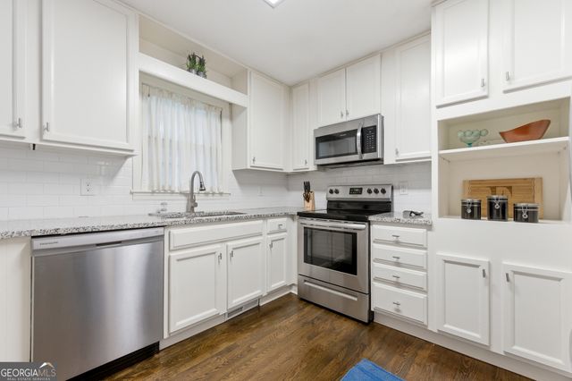 3161 Woods Lane SW, Marietta, GA 30060