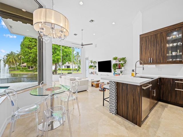731 Coconut Palm Ter, Plantation, FL 33324