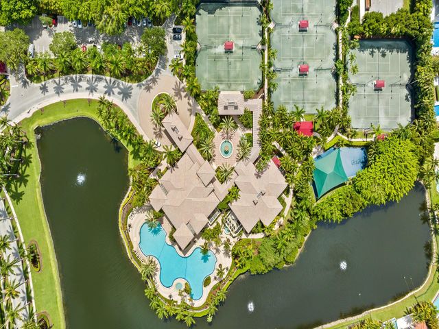 731 Coconut Palm Ter, Plantation, FL 33324