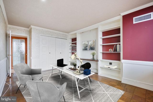 5225 POOKS HILL RD #1412N, Bethesda, MD 20814