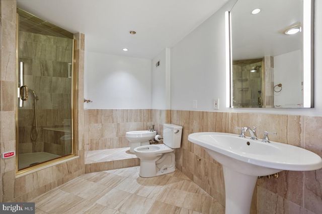 5225 POOKS HILL RD #1412N, Bethesda, MD 20814