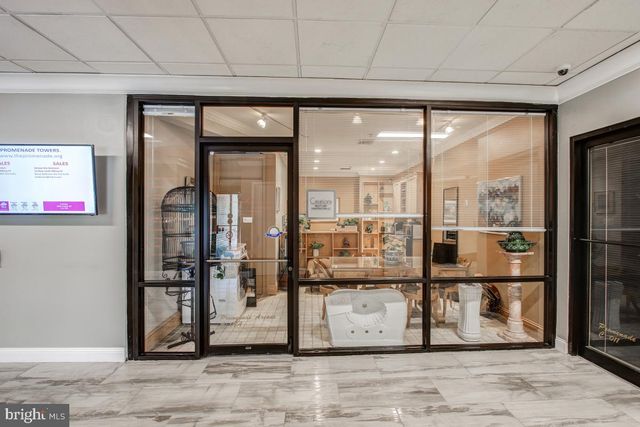 5225 POOKS HILL RD #1412N, Bethesda, MD 20814
