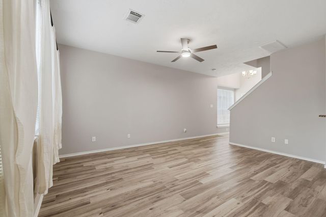 71 S Burberry Park Circle, The Woodlands, TX 77382