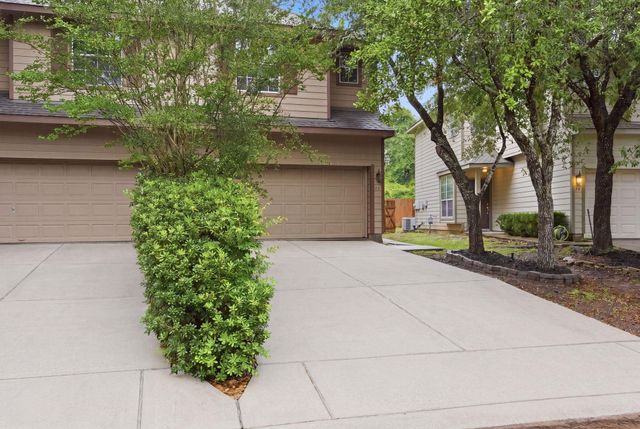 71 S Burberry Park Circle, The Woodlands, TX 77382