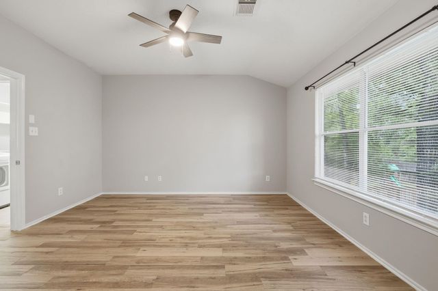 71 S Burberry Park Circle, The Woodlands, TX 77382