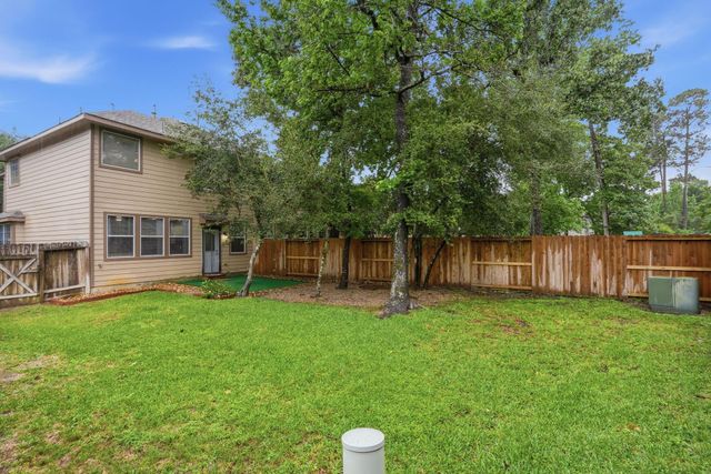 71 S Burberry Park Circle, The Woodlands, TX 77382