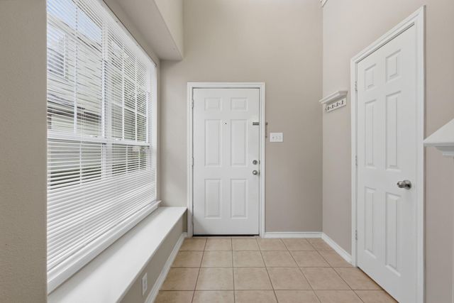 71 S Burberry Park Circle, The Woodlands, TX 77382