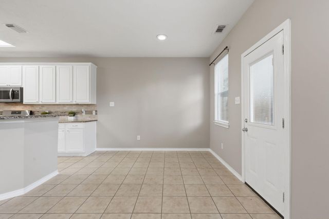 71 S Burberry Park Circle, The Woodlands, TX 77382