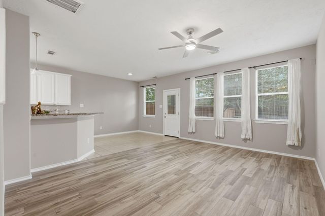 71 S Burberry Park Circle, The Woodlands, TX 77382