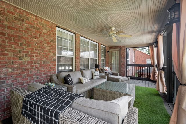 1811 Grey Pointe Dr, Brentwood, TN 37027