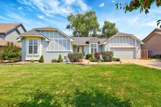 2624 N Cranberry St, Wichita, KS 67226