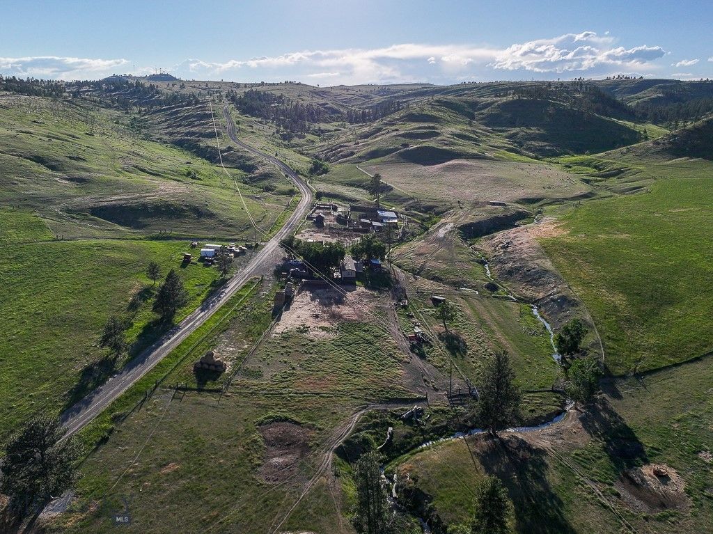 659 Deadmans Canyon Road, Big Timber, MT 59069 photo 6