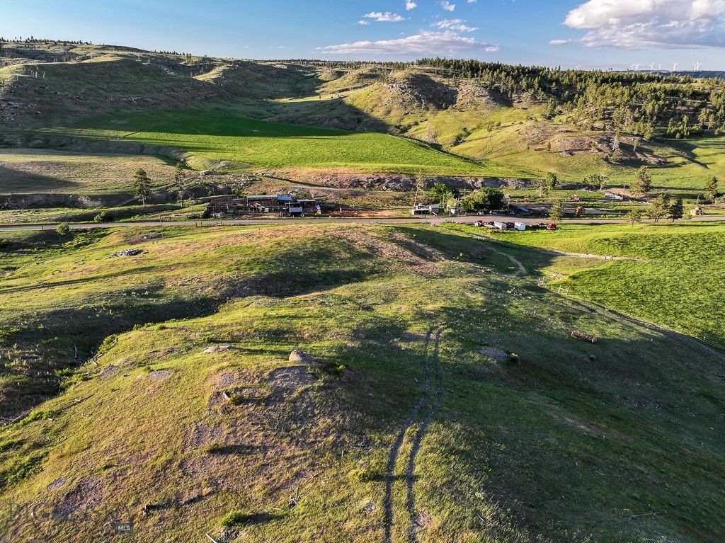 659 Deadmans Canyon Road, Big Timber, MT 59069 photo 7