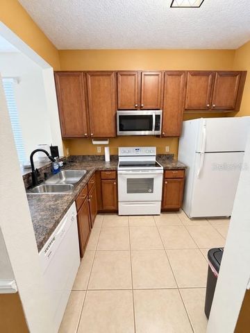 1310 RETREAT VIEW CIRCLE, Sanford, FL 32771