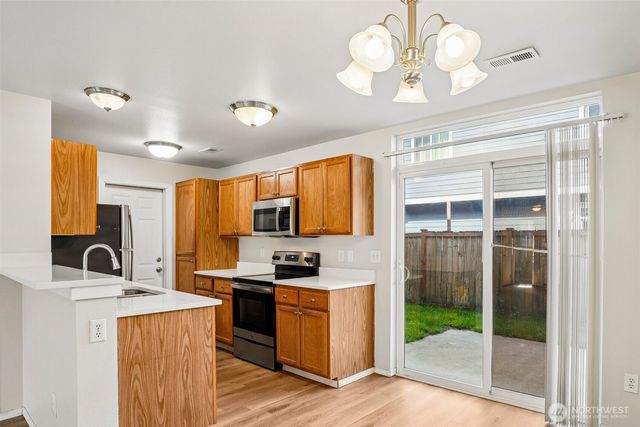 11522 7th Avenue Ct E, Tacoma, WA 98445