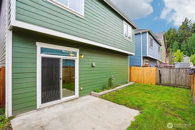 11522 7th Avenue Ct E, Tacoma, WA 98445