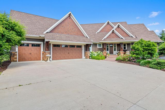 3471 Pete Miller Avenue N, Stillwater, MN 55082