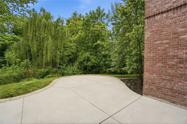 10989 Cold Spring Drive, Washington Twp, OH 45458