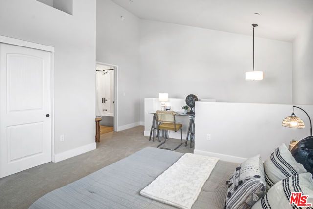 10035 S Western Avenue 9, Los Angeles, CA 90047