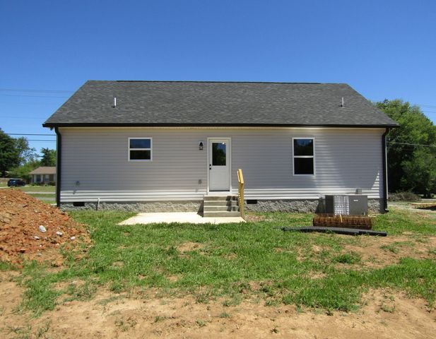 480 Crescent Factory Rd, Lawrenceburg, TN 38464
