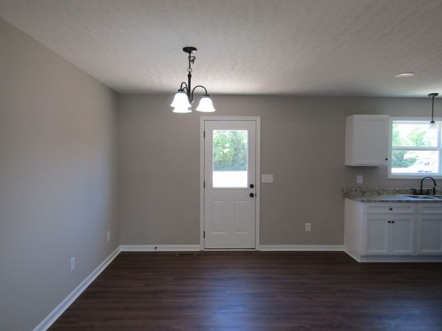480 Crescent Factory Rd, Lawrenceburg, TN 38464