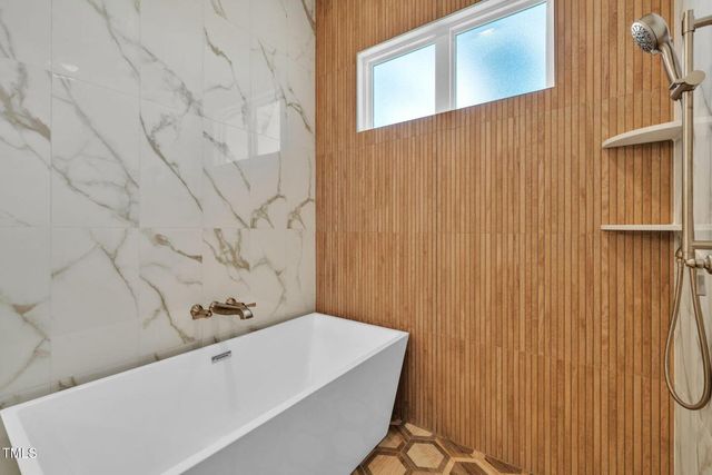 15 Independence Drive, Smithfield, NC 27577