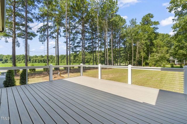 15 Independence Drive, Smithfield, NC 27577