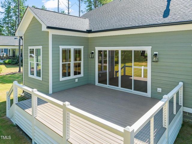 15 Independence Drive, Smithfield, NC 27577