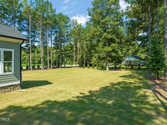 15 Independence Drive, Smithfield, NC 27577