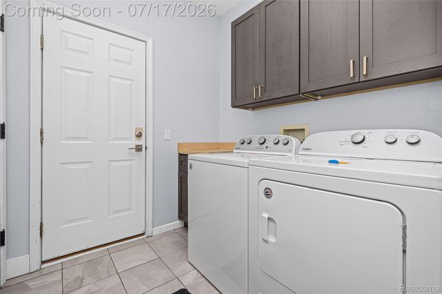 44562 Aspen Ridge Drive, Northville Township, MI 48168