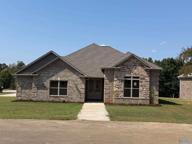 13589 Pipers Square, Athens, AL 35611