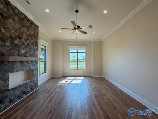 13589 Pipers Square, Athens, AL 35611