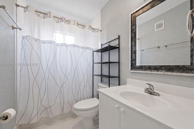 3539 W 76th Street 6, Hialeah, FL 33018