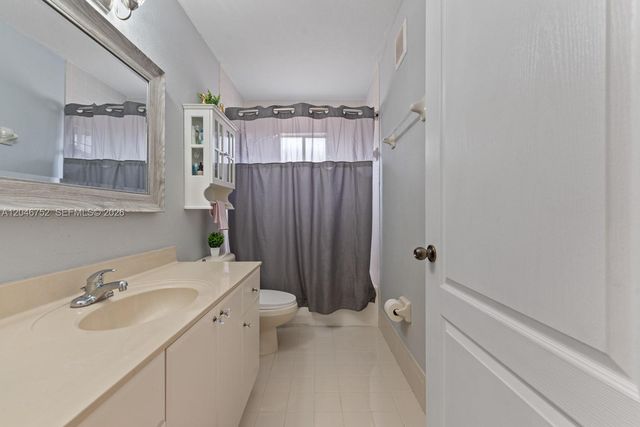 3539 W 76th Street 6, Hialeah, FL 33018