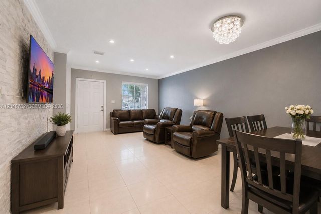 3539 W 76th Street 6, Hialeah, FL 33018