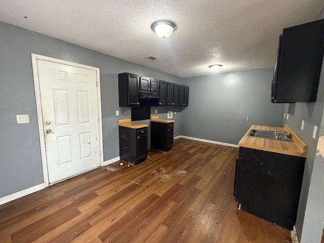 6483 S COPPER VALLEY DR, Memphis, TN 38141