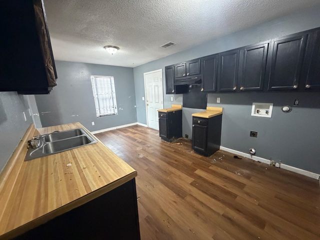 6483 S COPPER VALLEY DR, Memphis, TN 38141