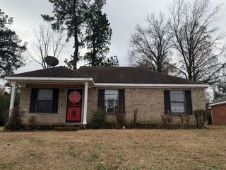 6483 S COPPER VALLEY DR, Memphis, TN 38141
