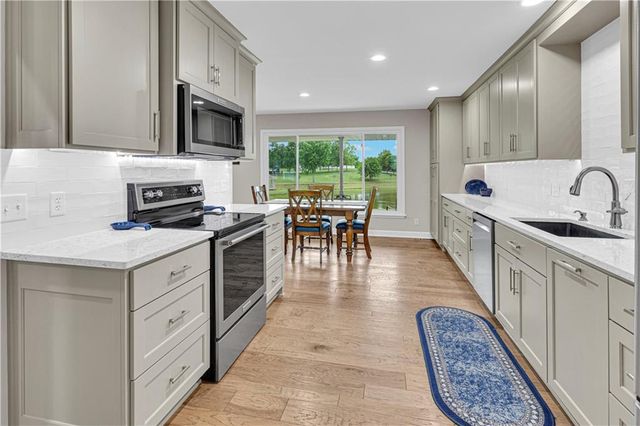 17323 Landmark Drive, Holt, MO 64048