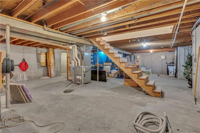 17323 Landmark Drive, Holt, MO 64048
