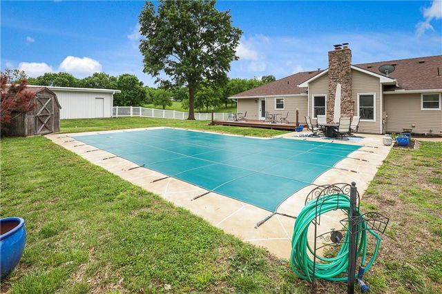 17323 Landmark Drive, Holt, MO 64048