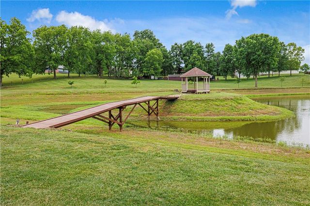 17323 Landmark Drive, Holt, MO 64048
