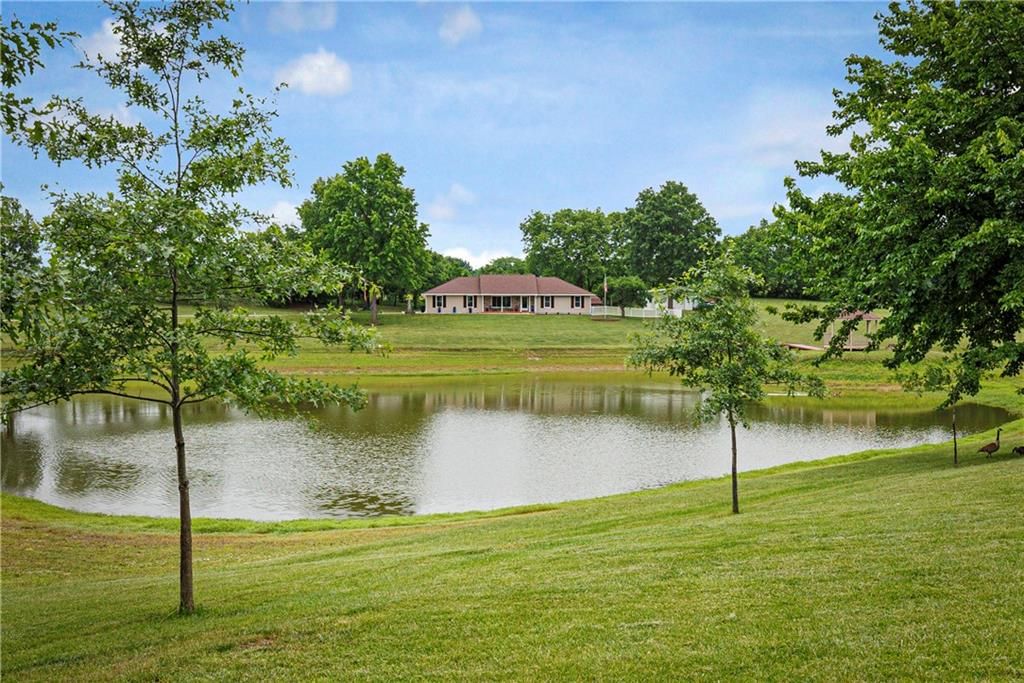 17323 Landmark Drive, Holt, MO 64048