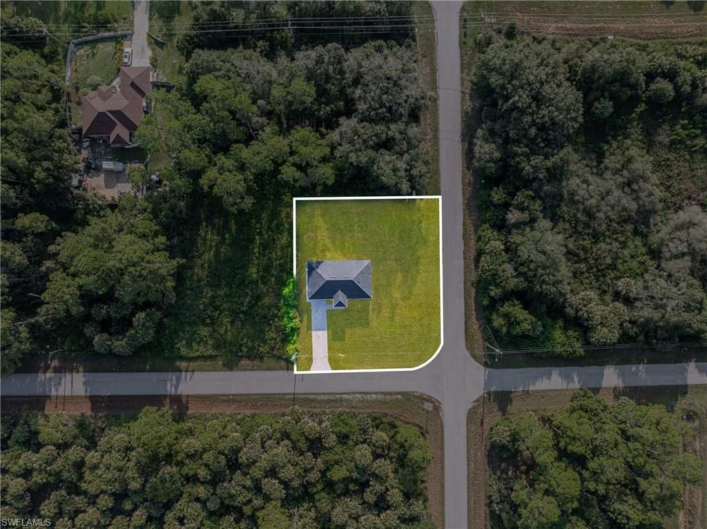 137 National AVE S, LEHIGH ACRES, FL 33974 — photo 2