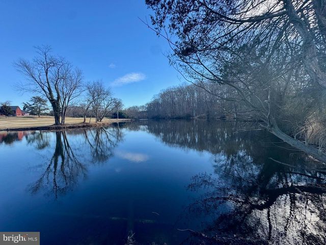 1581 CROFTON PKWY, Crofton, MD 21114