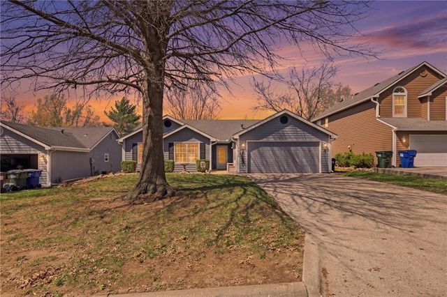 2917 Lankford Drive, Lawrence, KS 66046