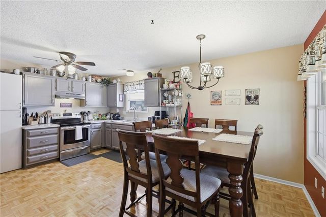 2917 Lankford Drive, Lawrence, KS 66046