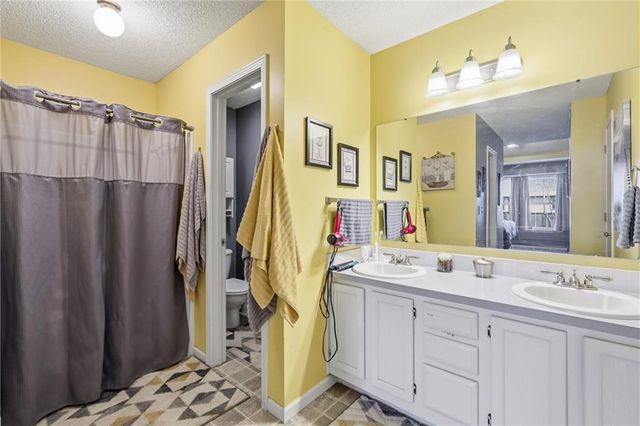 2917 Lankford Drive, Lawrence, KS 66046