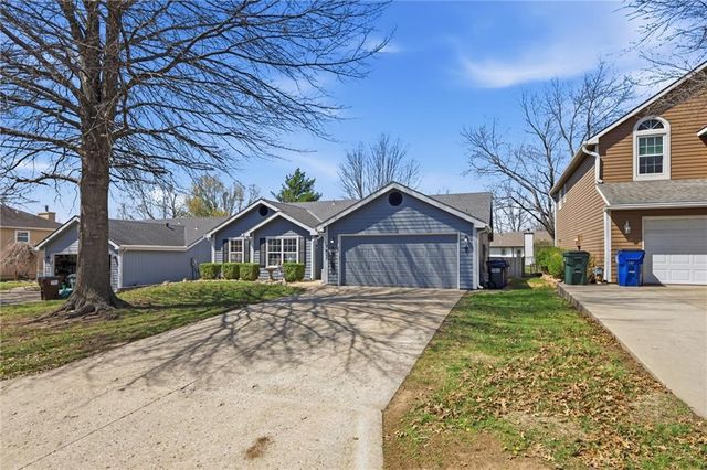 2917 Lankford Drive, Lawrence, KS 66046