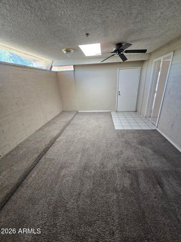 5717 W HEATHERBRAE Drive, Phoenix, AZ 85031